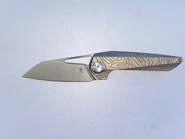 Vero Engineering - V-VAMFL-BS$-FK-0227-S - Axon Mini Frame Lock - Folding Knife - Blackwash M390 Sheepsfoot - Titanium - Stonewash - Image 3
