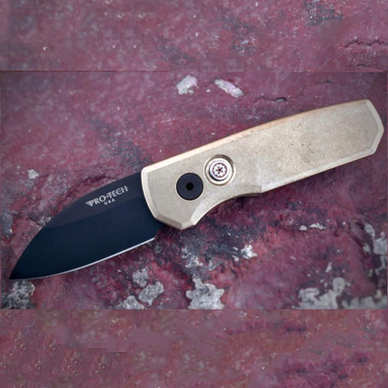 ProTech - R5112 - Runt 5 - Automatic Knife - CPM-20CV Coated Wharncliffe - Aluminum - Bronze - Image 6