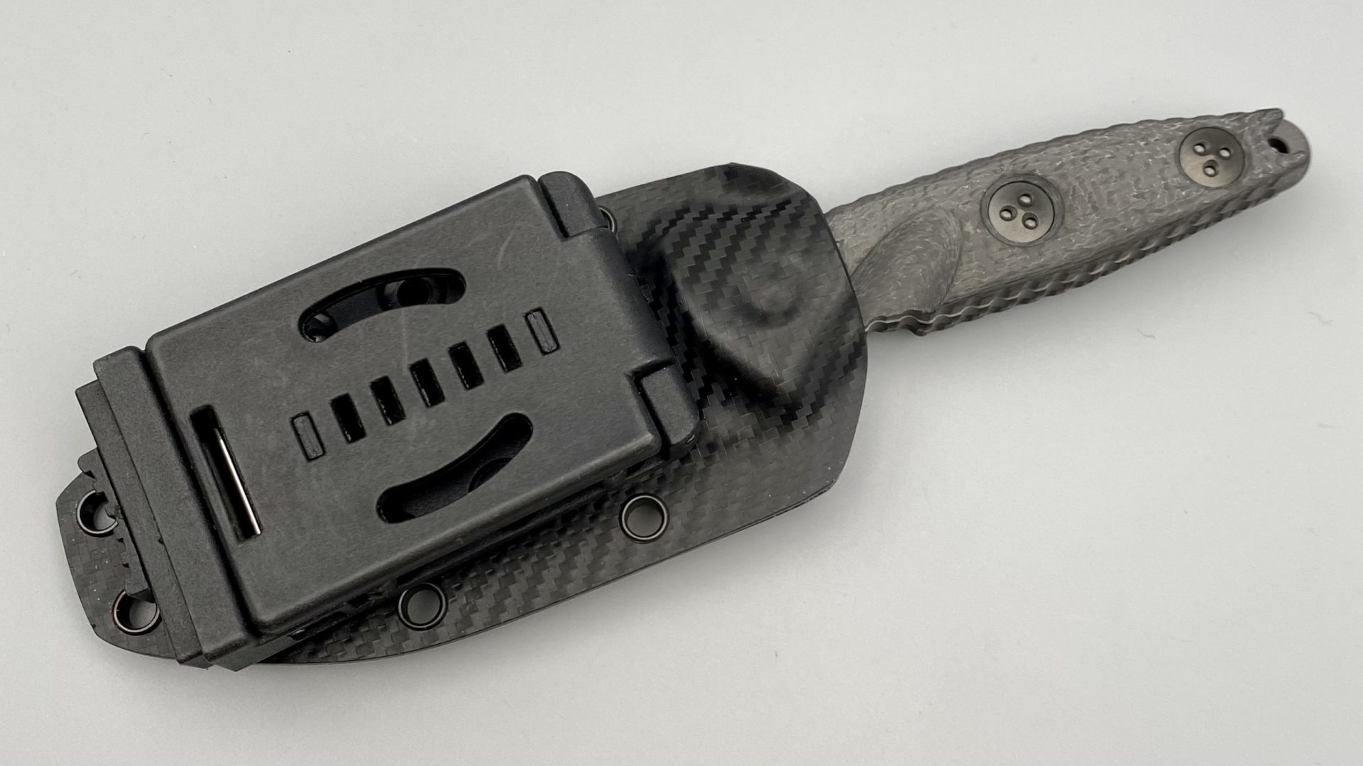 Microtech - 114M-1DLCTCFS - Socom Alpha Mini - Fixed Blade Knife - Elmax, M390, 204P Coated Clip Point - Carbon Fiber - Black - Image 10