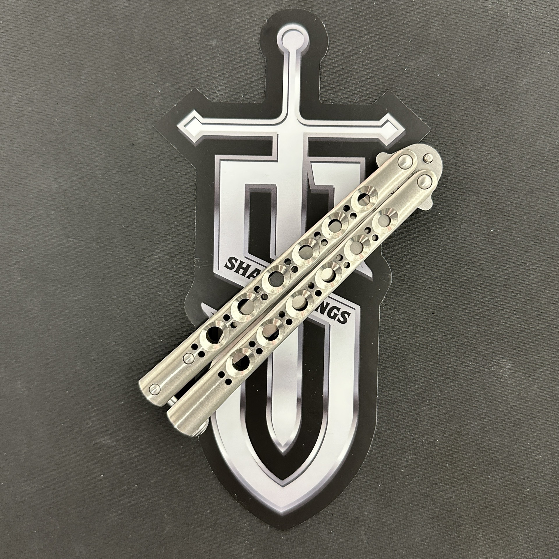 Benchmade Pre-Owned - 42PO - 42 Balisong Knife - Balisong - 154CM Weehawk Spear Point - Titanium - Spring Latch - Image 4