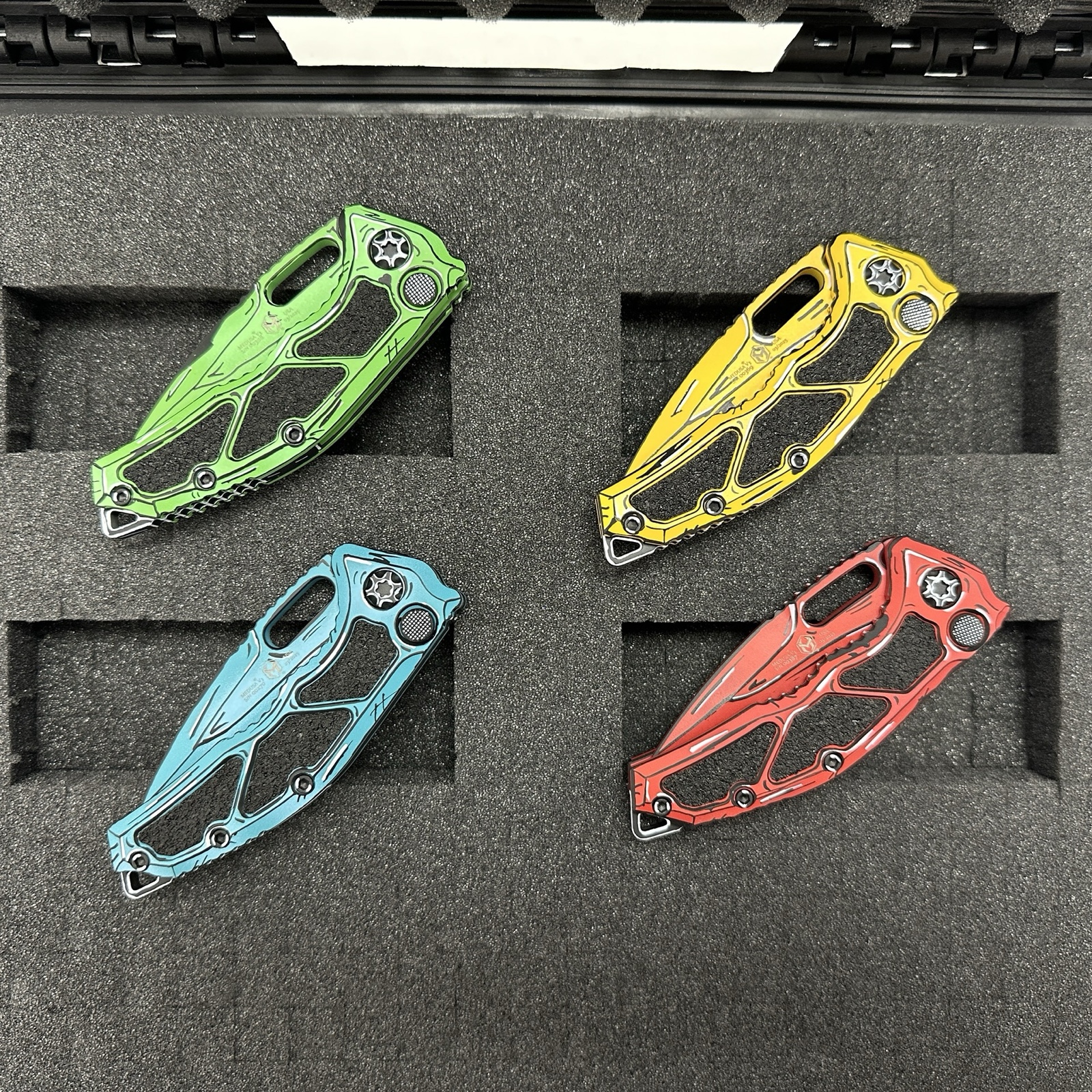 Heretic Knives - HO12-CS-BXS - Cel Shaded Medusa 4pc Box Set - Automatic Knife - MagnaCut - Recurve Tanto - Red, Turq, Yellow, Green - Image 5