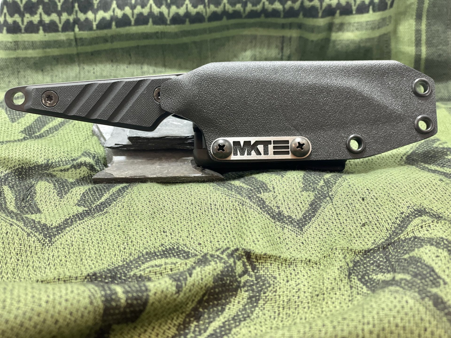 Medford Knife and Tool - MK114SPQ-08KB-SPQ3-Q4 - UDT-1 - Fixed Blade Knife - S35VN PVD G10 - G10 - Black - Image 12